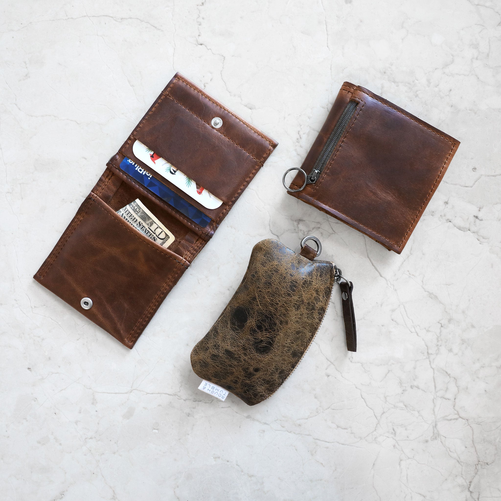 flip wallets in pure saddle with a token in dingo