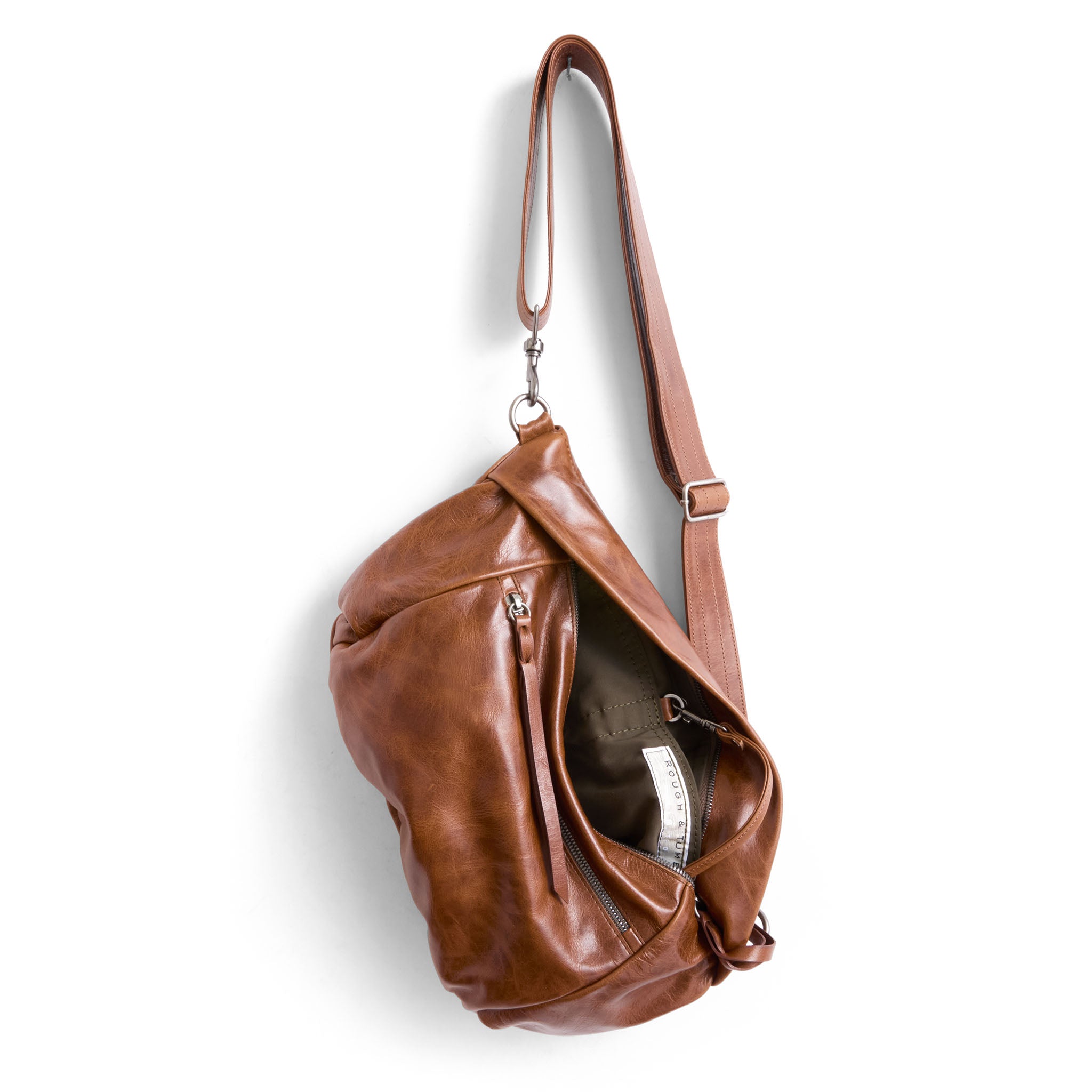 jenny size large in saddle, showcasing interior kelp lining