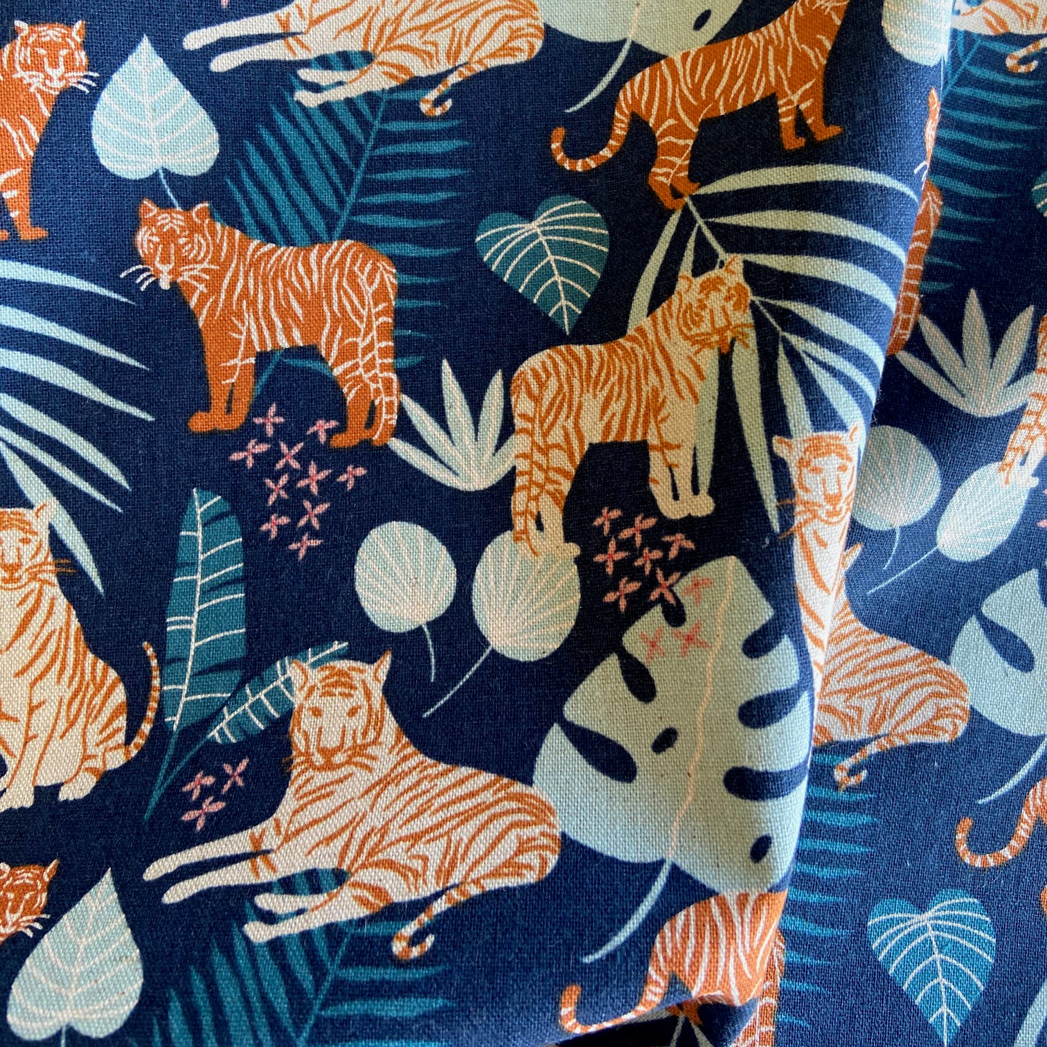 jungle cruisin' lining swatch