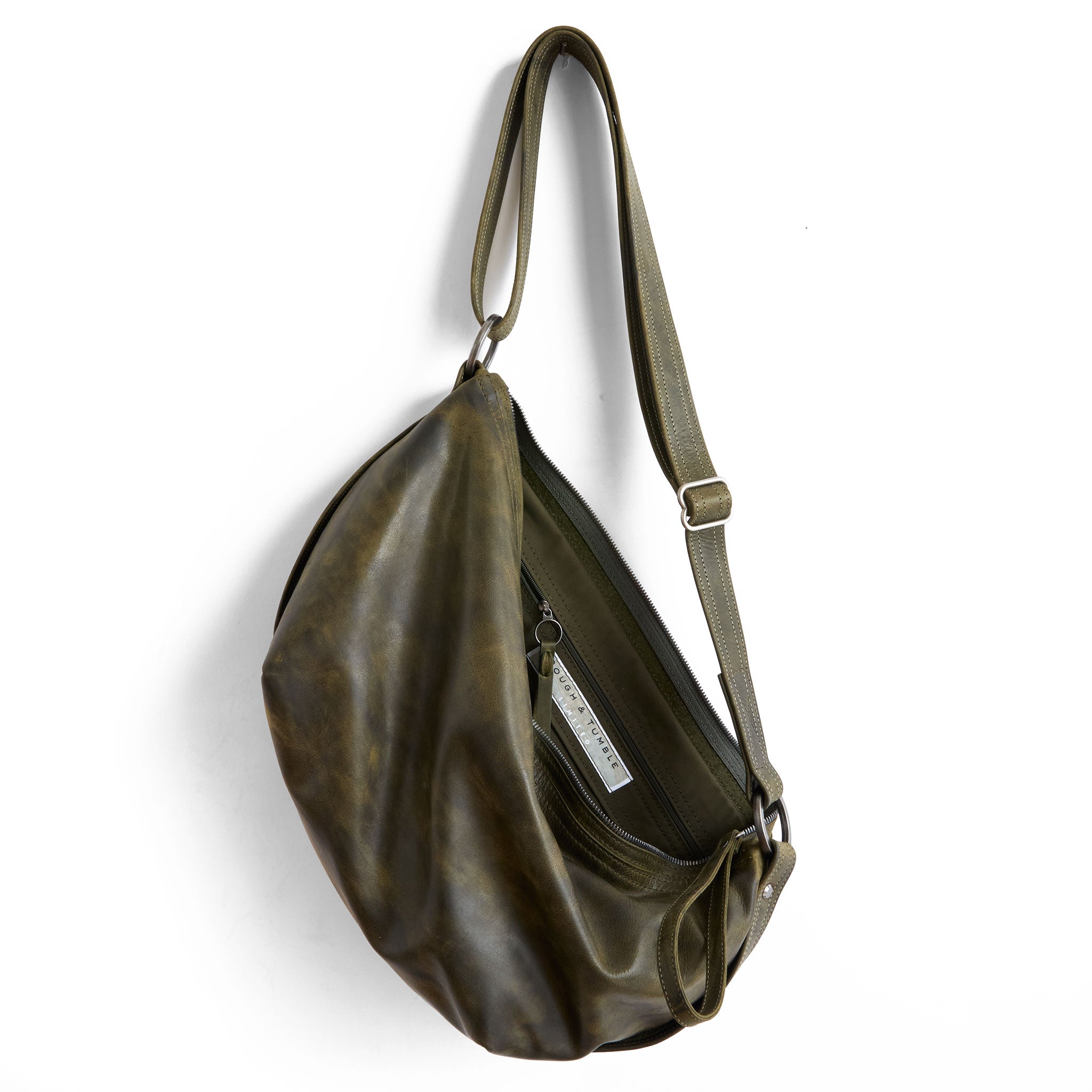 beau duffel in moss, showcasing interior kelp lining