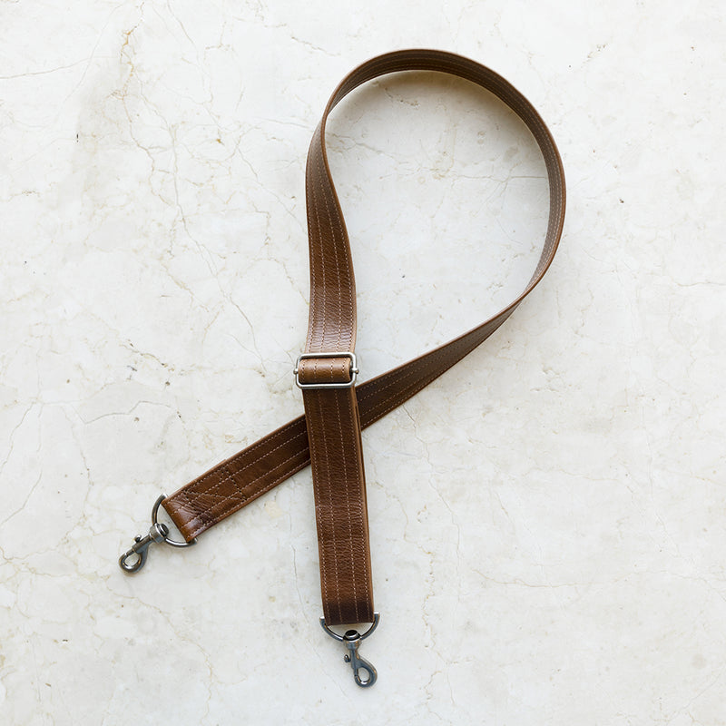 adjustable crossbody strap in cuoio – Twigs